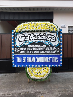 Papan Bunga Duka di Kao Utara
